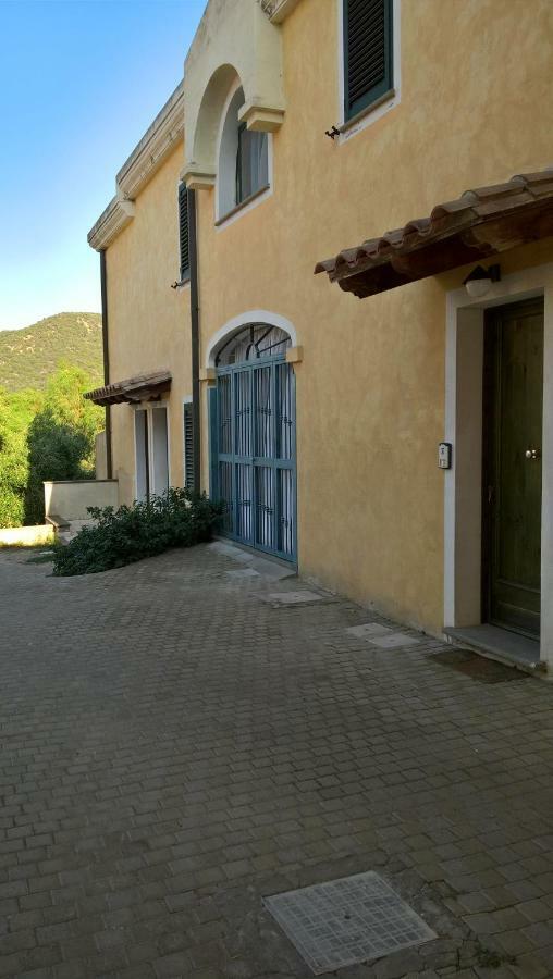 La Casa Nel Borgo Vila Chia Exterior foto